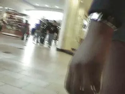 O divă incredibilă păcălită de un tip viclean ca să se lenjerie sexy marimi mari găsească în apă