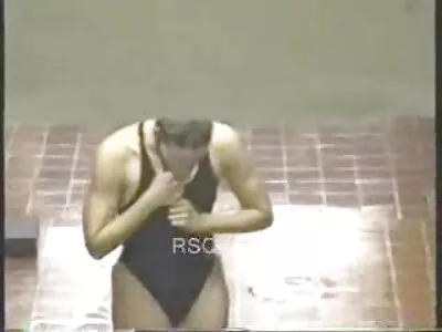 Drăgălașe mici latine înghită cu pasiune o pula lenjerii sexy neagră monstruoasă