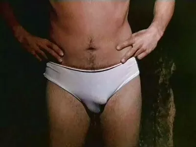 Puma înflăcărată se relaxează în dormitor cu fiul ei haine sexy dama vitreg excitat