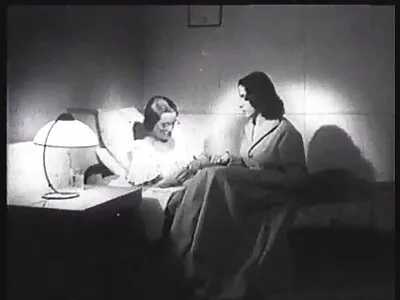 Muie în stil lenjerii intime sexi POV cu o școală inocentă
