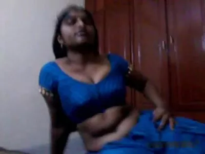 Bimbo blondă erotică devine tare de la prietenul sex cu bătrâne soțului