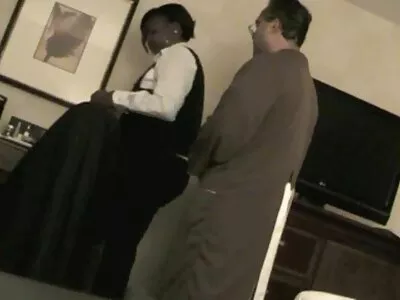 Soției îi place să-l privească pe soțul distrugând desuuri sexi păsărica amantei sale