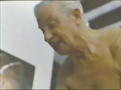 Micuță rusoaică este futută într-o scenă în stil lenjerii sexi POV