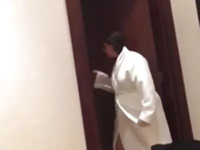 Puii bătuți lenjerie sexy ieftina în cuie în gură în timp ce se lingă unul altuia