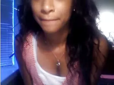Aceste două lesbiene lenjerie sexy ieftina adoră să facă schimb de trucuri și sfaturi între ele